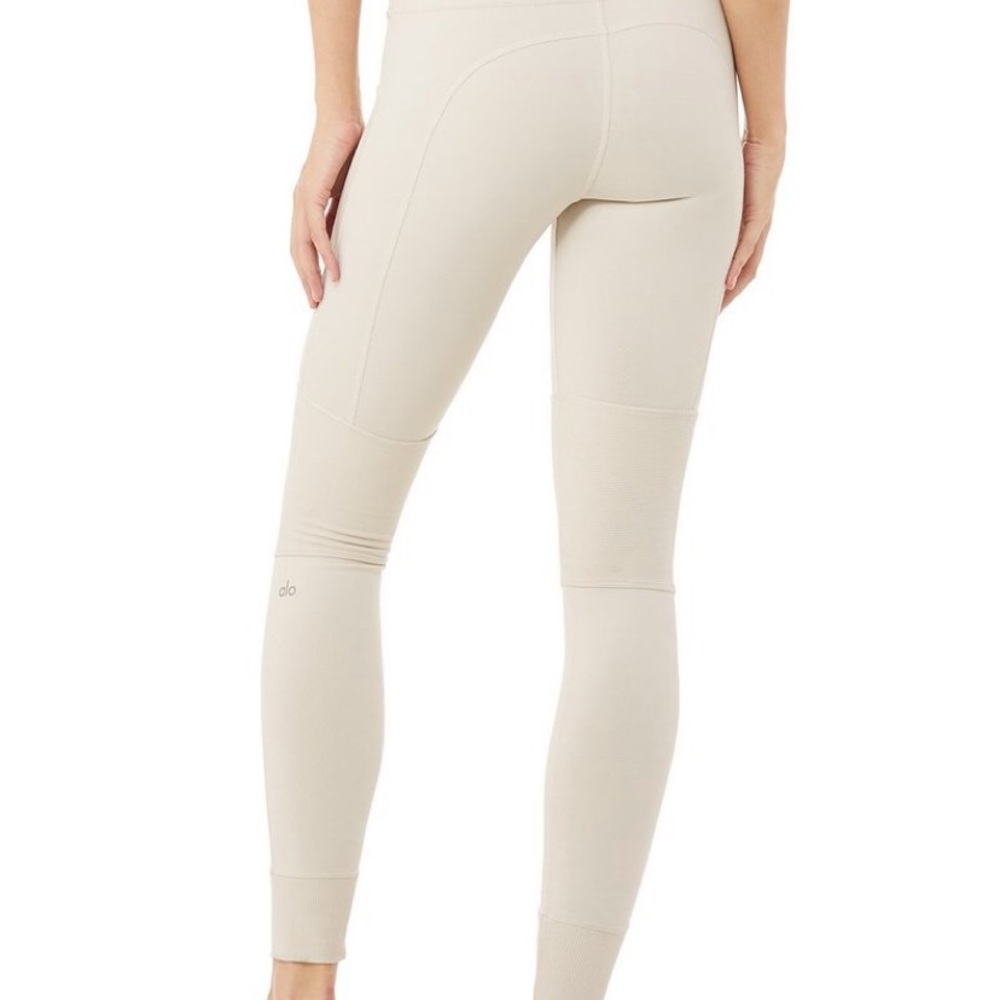NWOT Alo Yoga high waist avenue legging